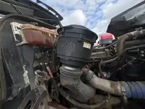 Used 2013 Western Star 4700 Air Cleaner (Stock #22525-11)) Part Image