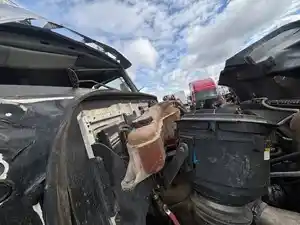 Used 2013 Western Star 4700 Radiator Overflow Bottle (Stock #22525-12)) Part Image