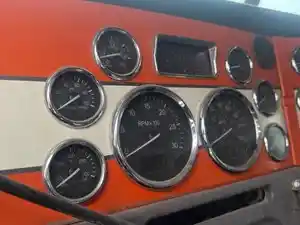 Used 2014 Peterbilt 389 Instrument Cluster (Stock #112425-10)) Part Image