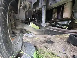 Used 2014 Volvo VNM Front Axle, Complete (Stock #90321-11)) Part Image