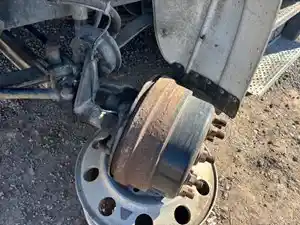 Used 2015 Freightliner M2 106 Front Axle, Complete (Stock #40424-14)) Part Image