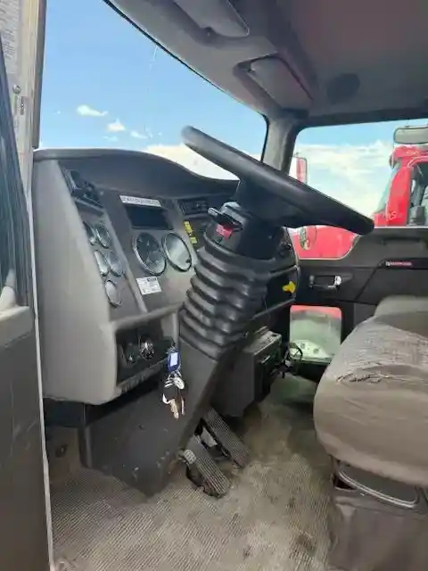 Image 9 of part Used 2015 Kenworth T370 Cab