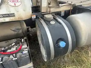 Used 2015 Peterbilt 367 DEF Tank (Stock #82725-10)) Part Image
