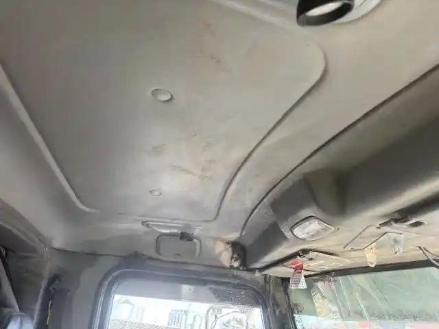 Image 2 of part Used 2015 Peterbilt 389 Cab