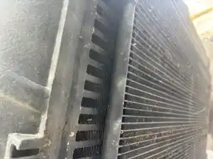 Used 2015 Peterbilt 389 Radiator (Stock #121824-4)) Part Image