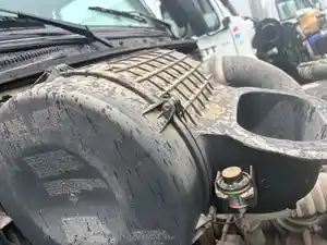 Used 2015 Volvo VNL Air Cleaner (Stock #42725-15)) Part Image
