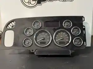 Used 2016 Peterbilt 389 Instrument Cluster (Stock #60825-15)) Part Image