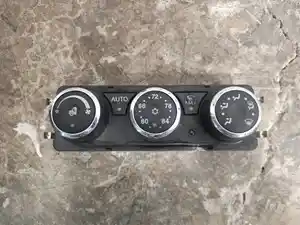 Used 2016 Peterbilt 579 Heater/AC Control Assy (Stock #40924-10)) Part Image