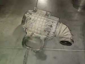 Used 2016 Volvo VNL Air Cleaner (Stock #112523-4)) Part Image