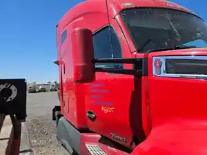 Used 2017 Kenworth T680 Door Image
