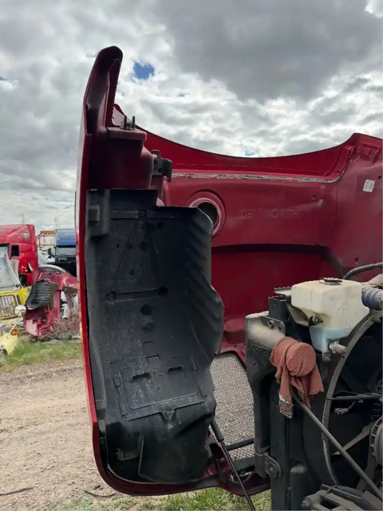 Image 8 of part Used 2017 Kenworth T680 Hood
