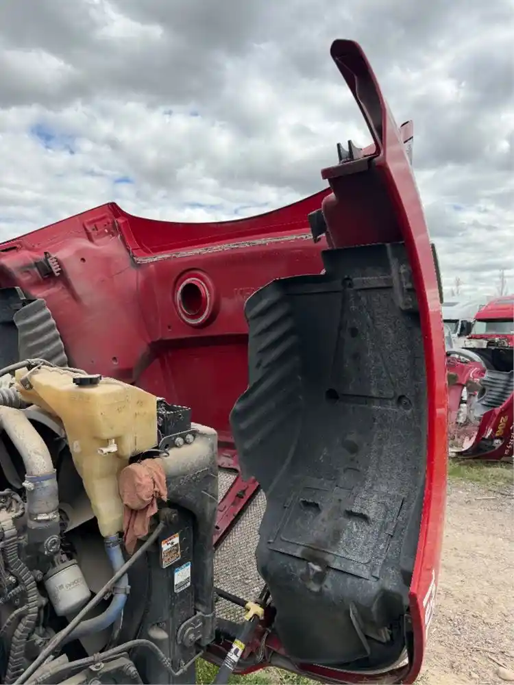 Image 10 of part Used 2017 Kenworth T680 Hood