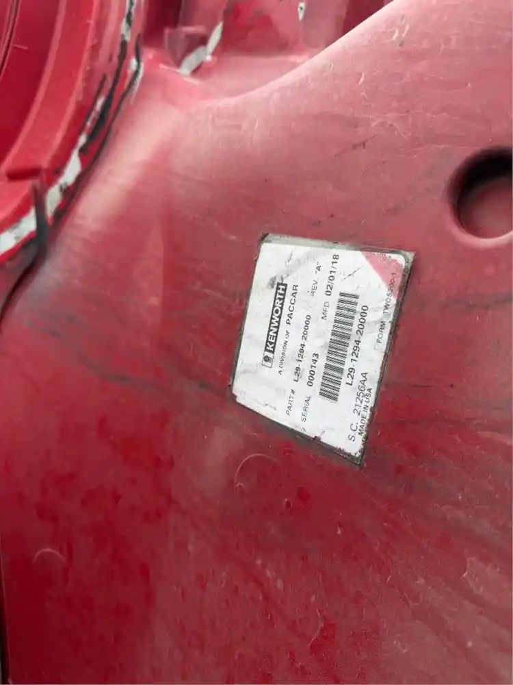 Image 12 of part Used 2017 Kenworth T680 Hood