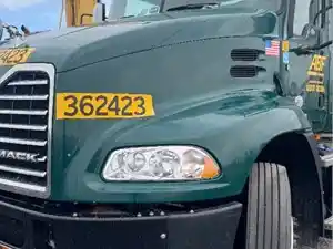 Used 2017 Mack CXU612 Hood Image