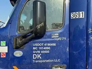 Used 2017 Peterbilt 579 Door (Stock #70924-14)) Part Image