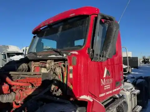 Used 2017 Volvo VNL Cab