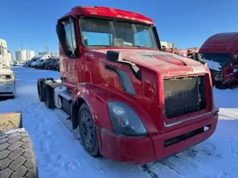 Image 2 of part Used 2017 Volvo VNL Cab