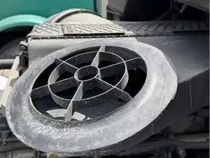Used 2018 Freightliner Cascadia 125 Air Cleaner (Stock #61926-23)) Part Image