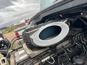 Used 2019 Freightliner Cascadia 126 Air Cleaner (Stock #41224-17)) Part Image