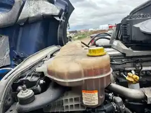 Used 2019 Freightliner Cascadia 126 Radiator Overflow Bottle (Stock #41224-18)) Part Image