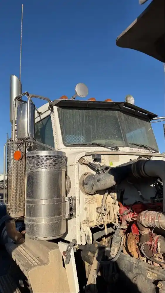 Image 2 of part Used 2019 Peterbilt 367 Cab