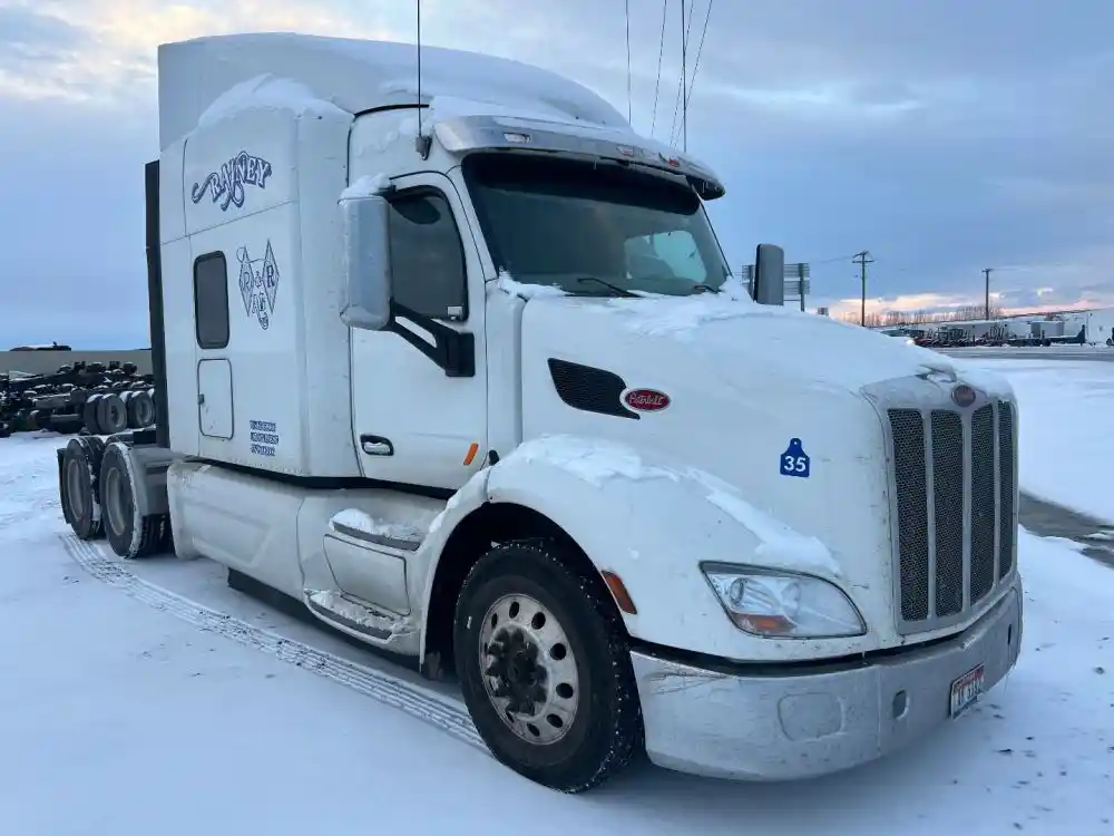 Used 2019 Peterbilt 579 Cab