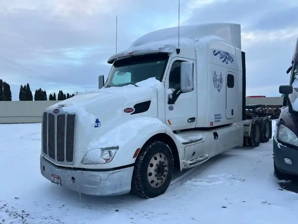 Image 2 of part Used 2019 Peterbilt 579 Cab