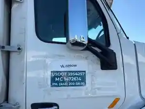 Used 2019 Peterbilt 579 Door (Stock #50125-17)) Part Image