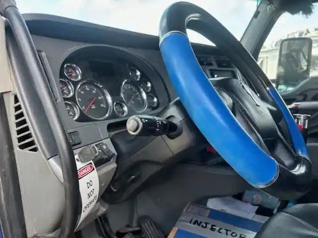 Image 5 of part Used 2020 Kenworth T680 Cab