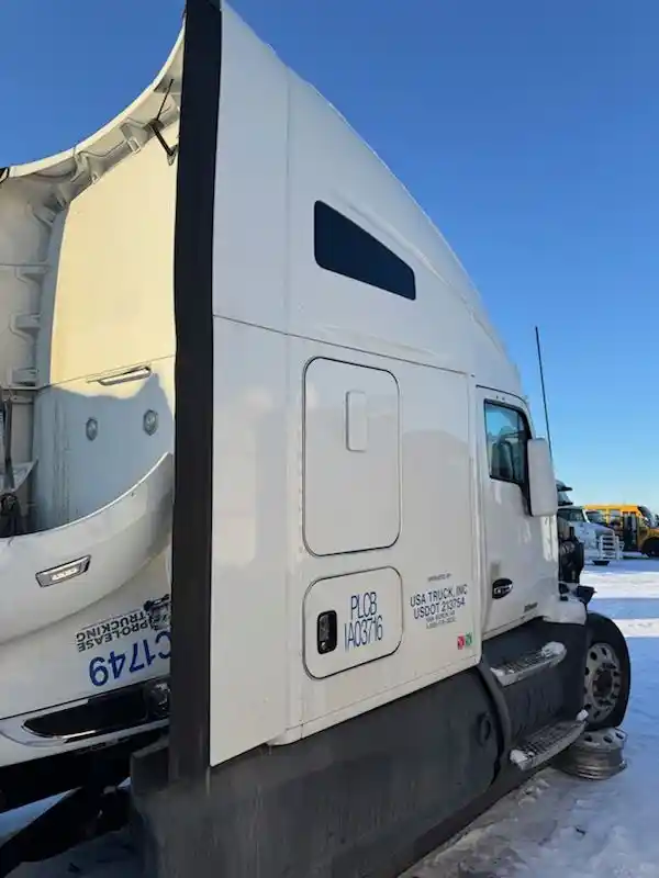 Image 3 of part Used 2020 Kenworth T680 Cab