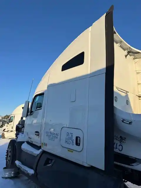 Image 2 of part Used 2020 Kenworth T680 Cab