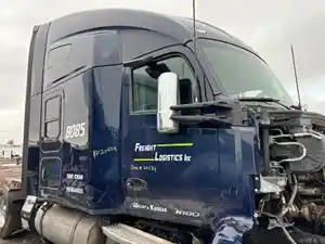 Used 2021 Kenworth T680 Cab (Stock #20524-7)) Part Image