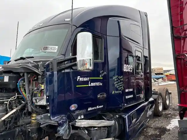 Image 2 of part Used 2021 Kenworth T680 Cab