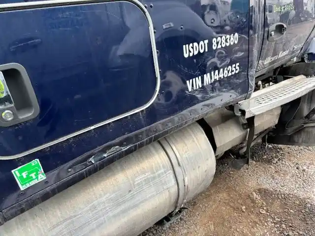 Image 7 of part Used 2021 Kenworth T680 Cab