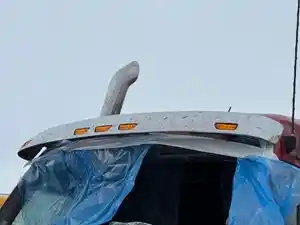 Used 2021 Peterbilt 579 Sun Visor Image