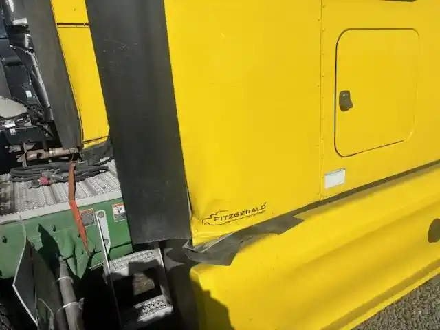 Image 3 of part Used 2023 Peterbilt 579 Cab