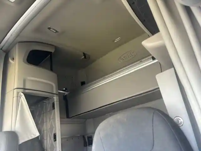 Image 8 of part Used 2023 Peterbilt 579 Cab