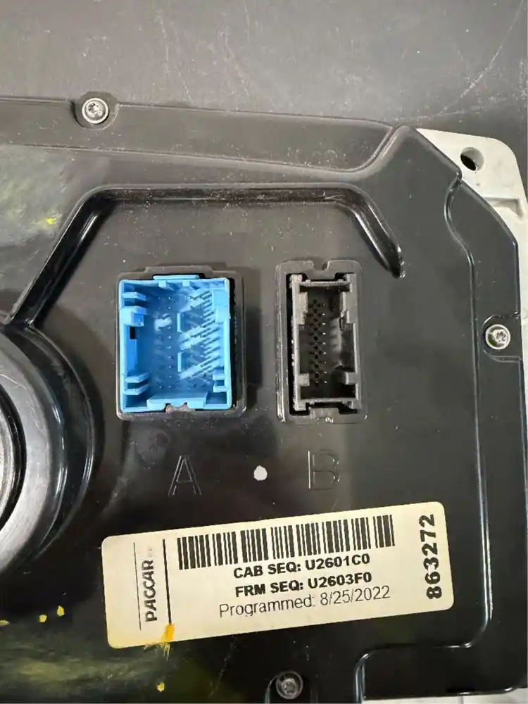 Image 5 of part Used 2023 Peterbilt 579 Instrument Cluster