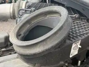 Used 2024 Kenworth W990 Air Cleaner (Stock #71426-12)) Part Image