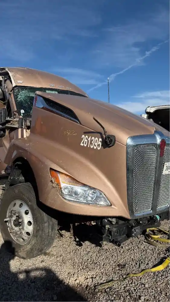 Used 2026 Kenworth T680 Hood