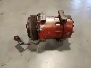 Used A/C Compressor Image