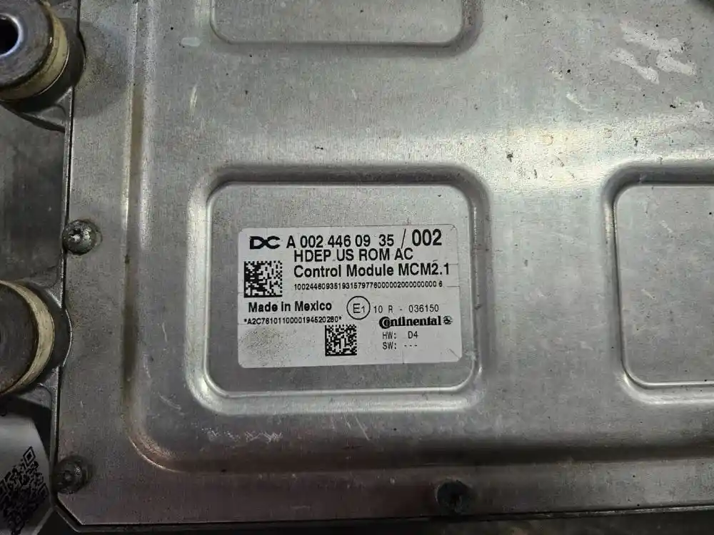 Image 4 of part Used Detroit DD15 ECM