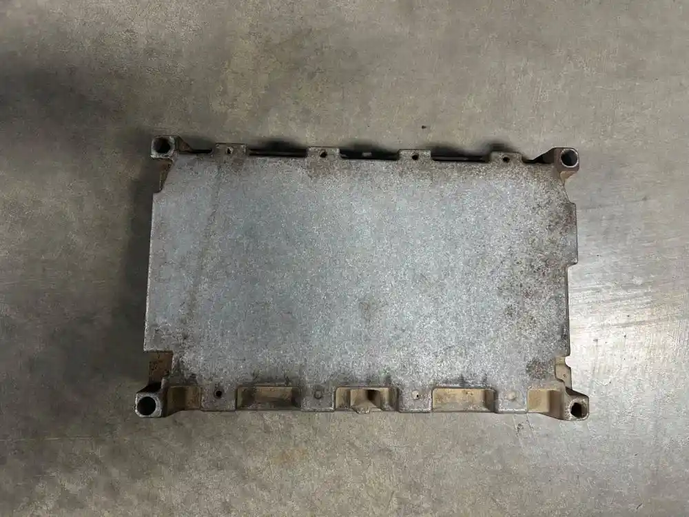 Image 3 of part Used International DT466E ECM