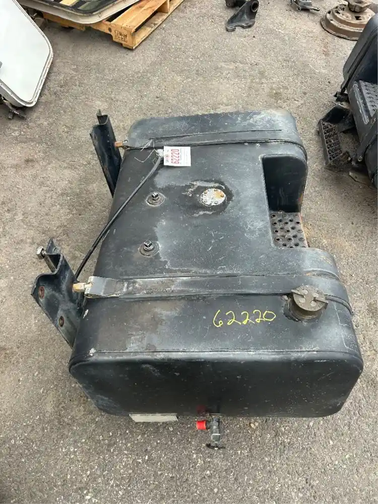 Image 2 of part Used Universal Ford F800 Fuel Tank