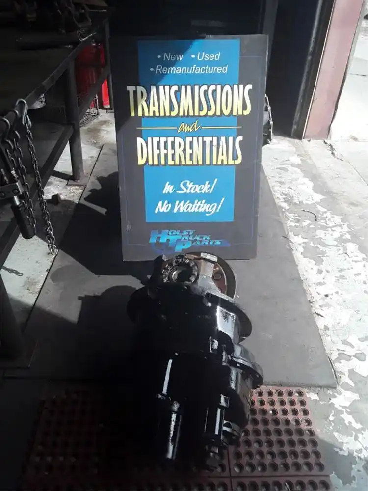 Used Universal Meritor/Rockwell SQ100P Front Rear (Tandem Front)