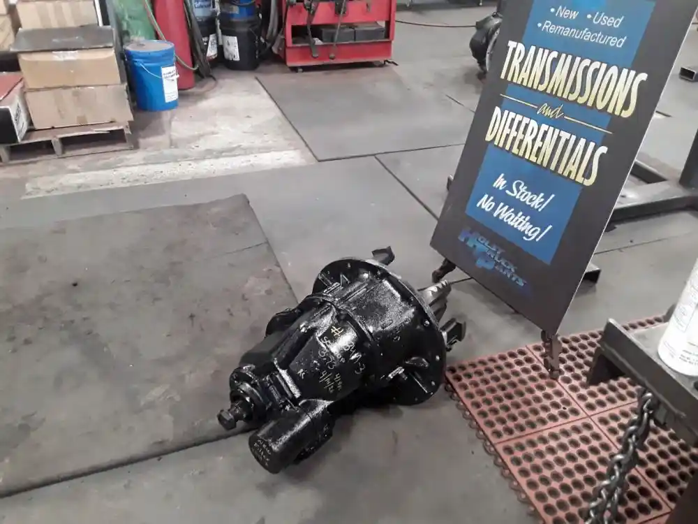 Image 3 of part Used Universal Meritor/Rockwell SQ100P Front Rear (Tandem Front)