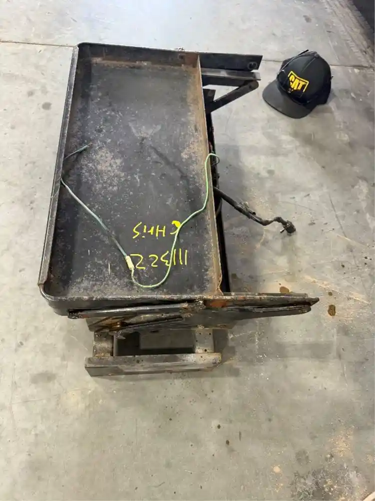 Image 4 of part Used Universal Step