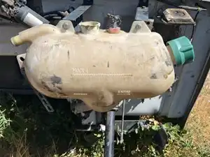 Used Universal VolvoWhiteGMC WIA Areo Series Radiator Overflow Bottle (Stock #ISU)) Part Image