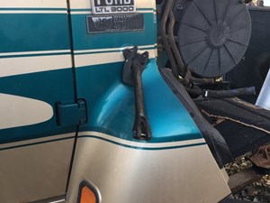 Used 1994 Ford LTL9000 Cab Fairing (Stock #P-516)) Part Image