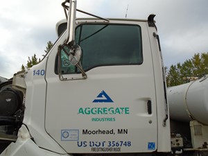 Used 1998 Ford LT9513 Door (Stock #P-728)) Part Image